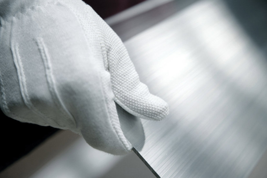 Those little stripes gives the material character. But other less desireable microstructure defects can become more visible after anodization. 